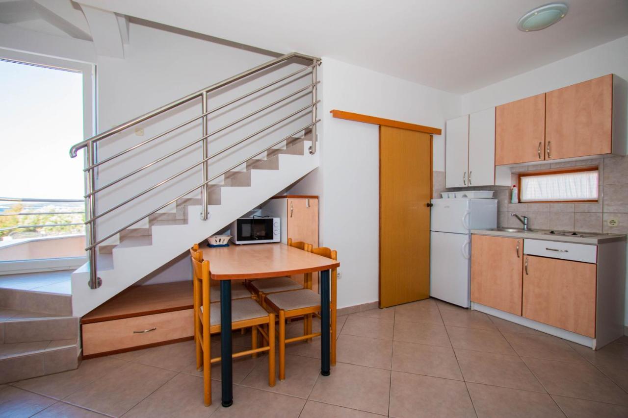 Apartments Matas Sukošan エクステリア 写真