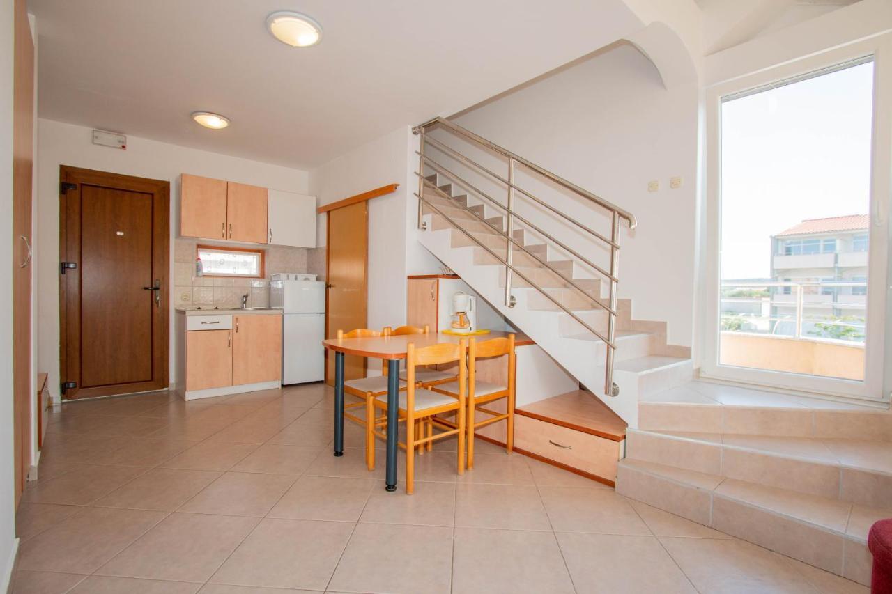 Apartments Matas Sukošan エクステリア 写真