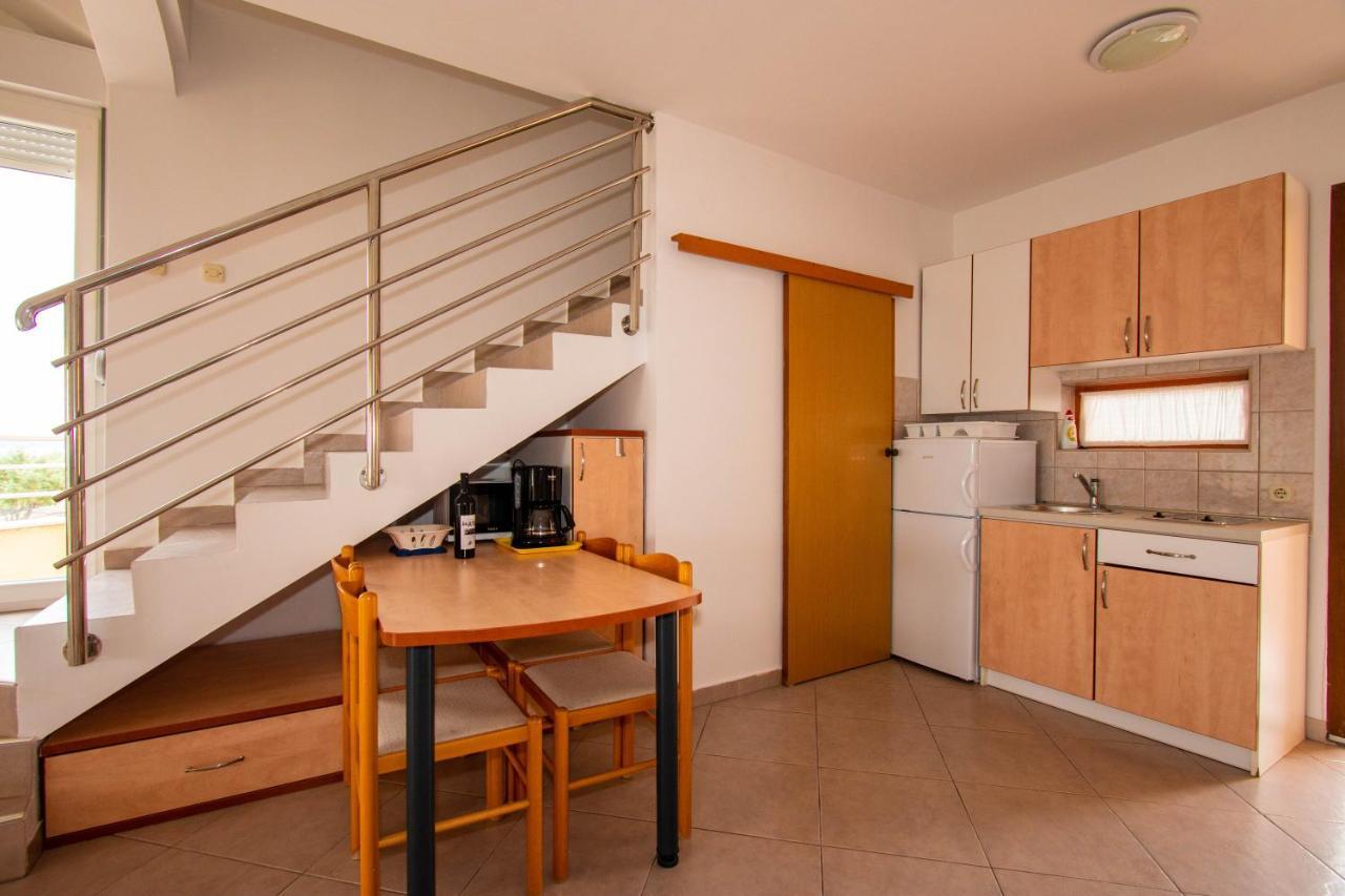 Apartments Matas Sukošan エクステリア 写真